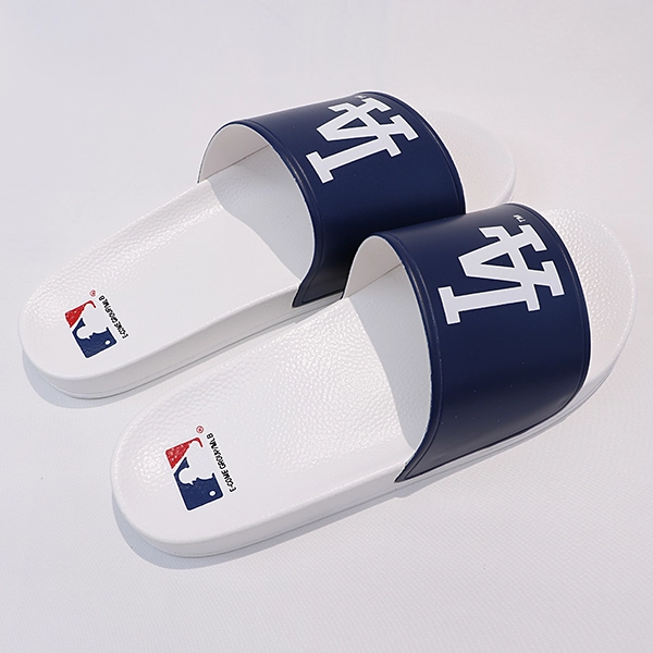 MLB ロサンゼルス・ドジャース シャワーサンダル WHITE x NAVY
