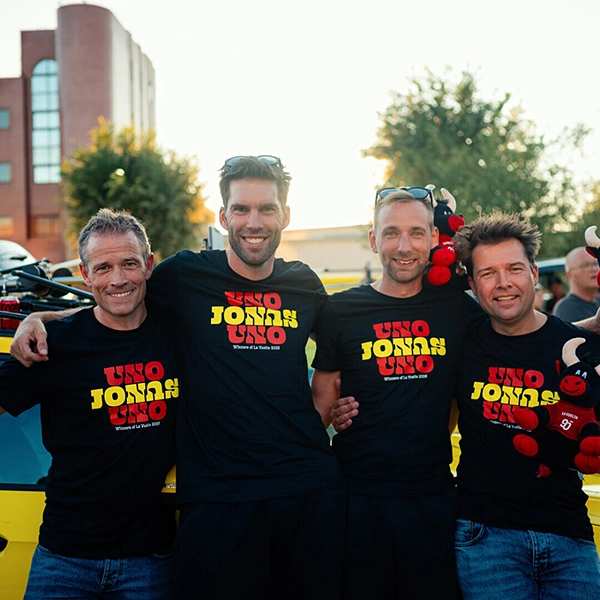 ヴィスマ・リースアバイク ブエルタ・ア・エスパーニャ 2025 優勝記念Tシャツ