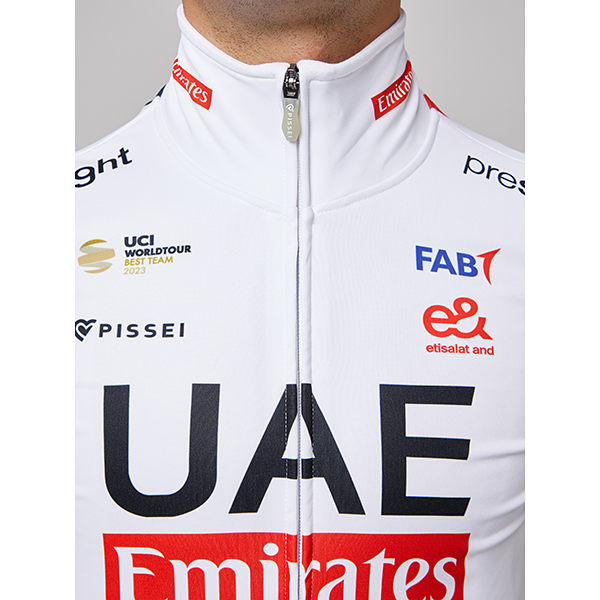 UAE TEAM EMIRATES 2024 ジャケット