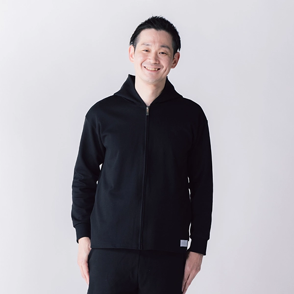 くまもと再春館製薬所バドミントンチーム公式 【イフミック加工】スウェットジップパーカー (ブラック)