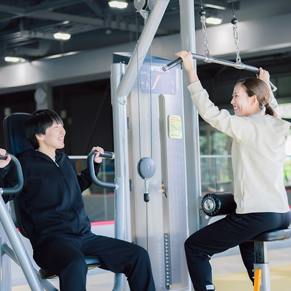 くまもと再春館製薬所バドミントンチーム公式 【イフミック加工】スウェットジップパーカー (オフホワイト)